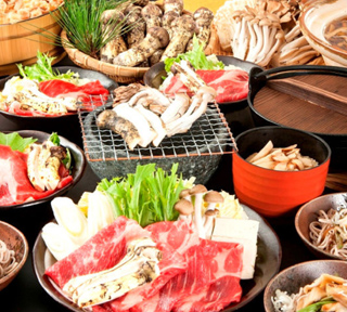 信州の秋、至福のひととき。秋の味覚の王様「松茸」牛すき焼き食べ放題!紅葉深まる駒ヶ根高原&超濃厚「まきまきソフトクリーム」