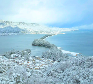 新春初詣！冬の日本海絶景の日本三景・天橋立で股のぞきと元伊勢籠神社初詣と日本のベネチア伊根湾舟屋巡り