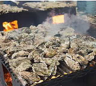 絶品・絶景！本場浦村かき食べ放題と二見が浦（夫婦岩・二見興玉神社）＆伊勢神宮内宮参拝・おかげ横丁散策